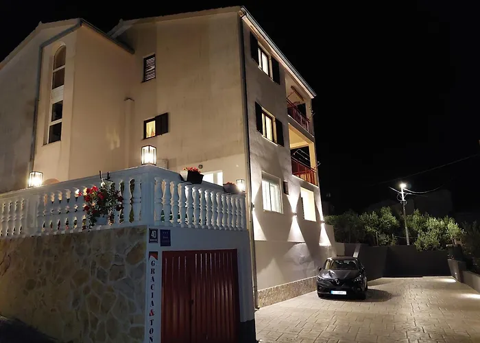 Apartman Gracia & Toni Trogir