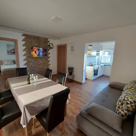 Apartman Gracia & Toni Trogir
