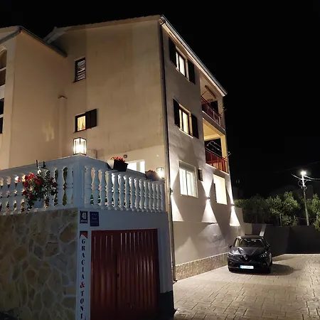Apartman Gracia & Toni Trogir