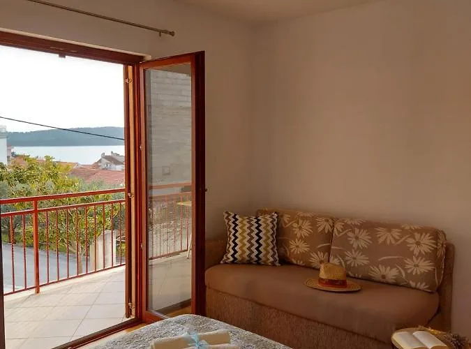 Gracia & Toni Apartamento