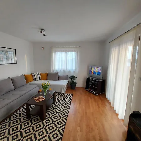 Gracia & Toni Appartement *